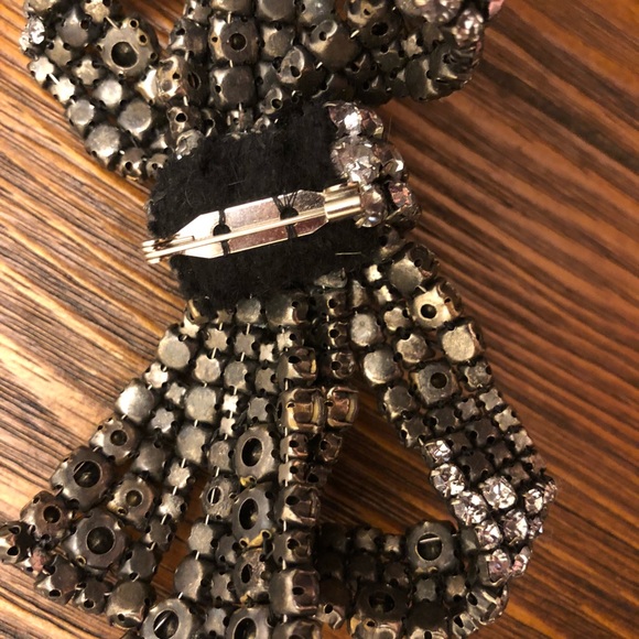 Vera Wang brooch/ pin - bow shape - Picture 5 of 6